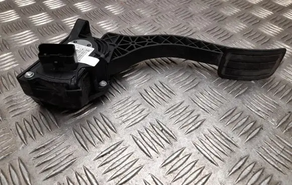 Opel Grandland X Accelerator throttle pedal 9836042080