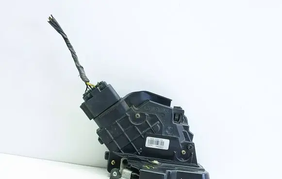 Ford Focus C-MAX Rear door lock 3M5AR26413BN