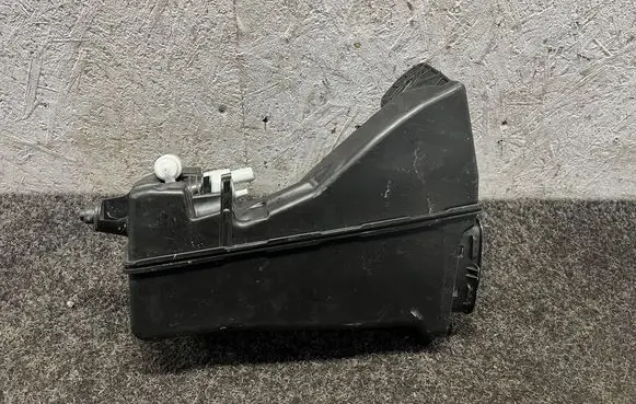 Mercedes-Benz GLC C254 Windshield washer fluid reservoir/tank A2068600400