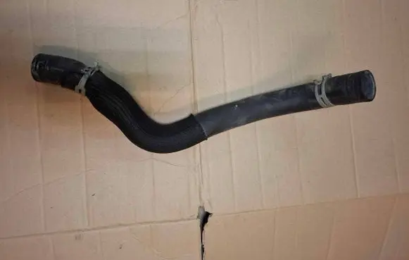 Nissan X-Trail T32 Engine coolant pipe/hose