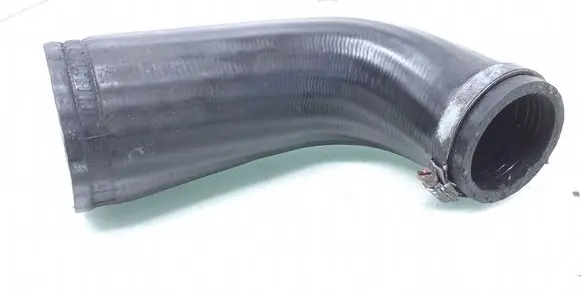 Volvo V70 Intercooler hose/pipe 08699419