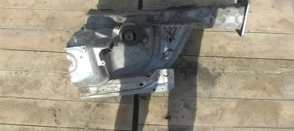 Volvo XC70 Front quarter panel 