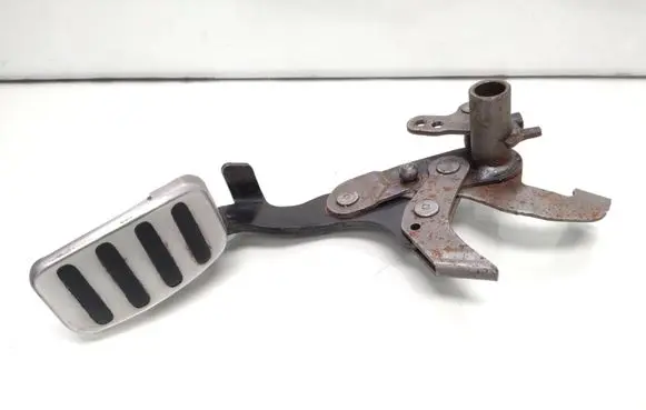 Fiat 500 Clutch pedal 12e071105