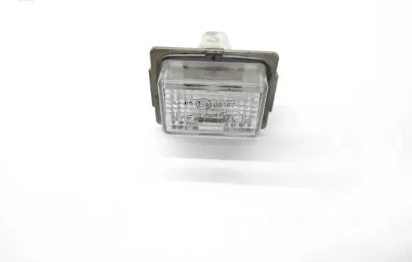 Mercedes-Benz E W212 Number plate light A2218200856