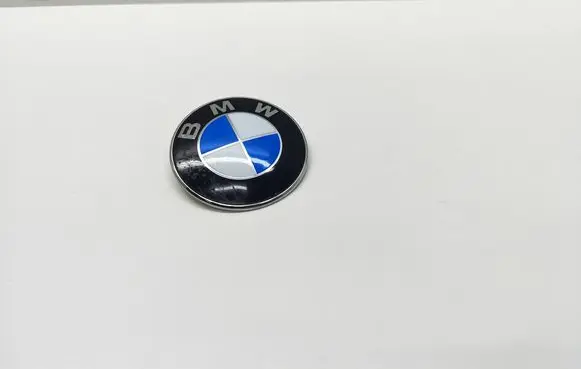 BMW 5 E60 E61 Manufacturer badge logo/emblem 8132375 813237503 51148132375