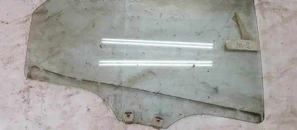 Mazda 2 Rear door window glass