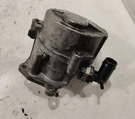 Vacuum pump