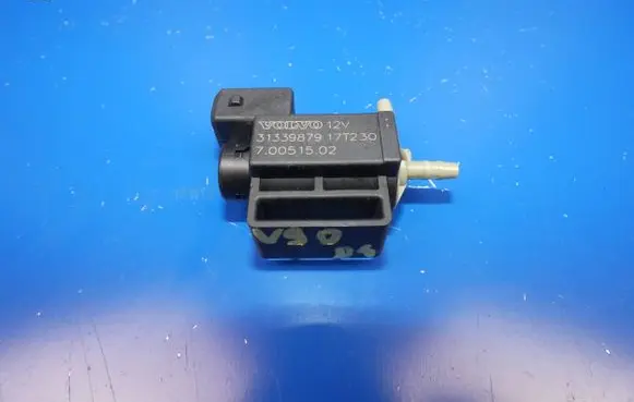 Volvo S90, V90 Turbo solenoid valve 31339879 70051502 17T230