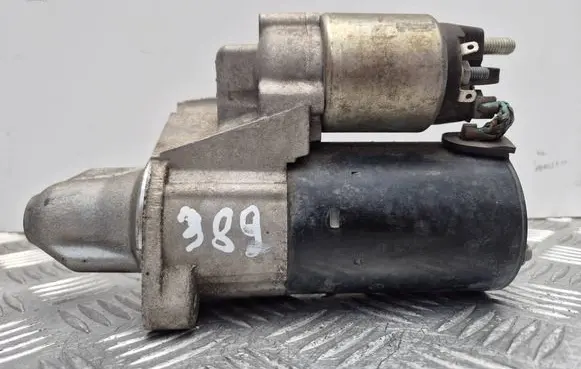 Mercedes-Benz E W212 Starter motor A0061515901 0001107461