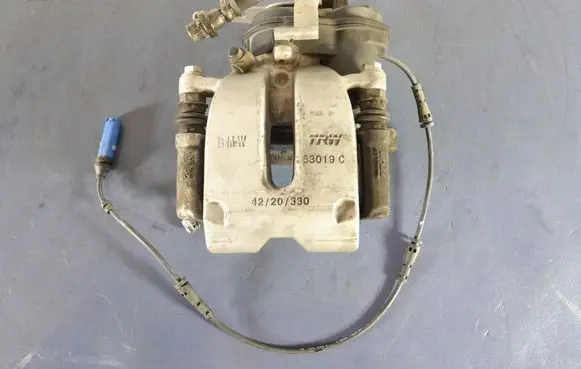 BMW 5 G30 G31 G38 Rear brake caliper 53019C