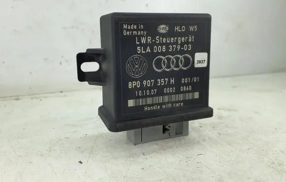 Audi A6 S6 C6 4F Light module LCM 8P0907357H 00020860 5LA00837903