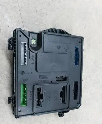 Renault Megane III Comfort/convenience module 284B18225R