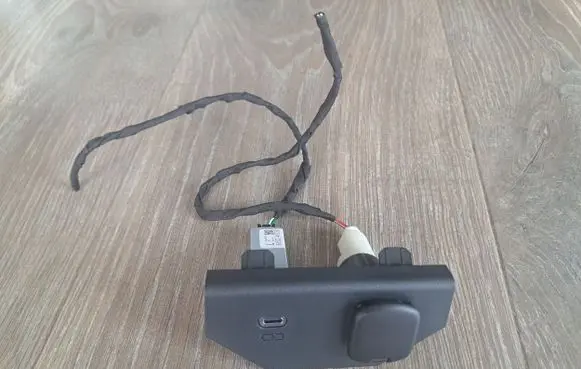 USB socket connector
