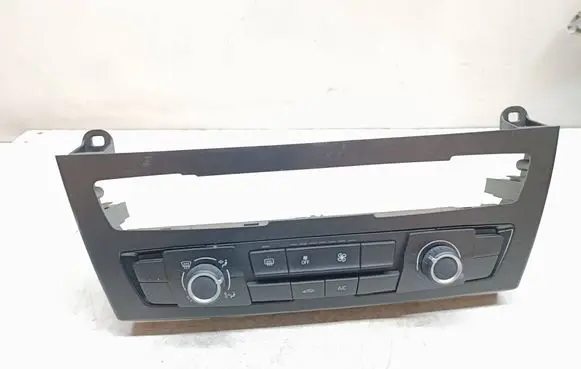 BMW 1 F20 F21 Climate control unit 9207197
