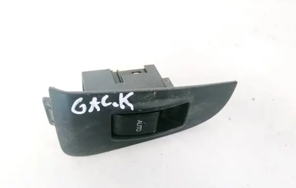Toyota Avensis T250 Electric window control switch 7427205020 74272-05020