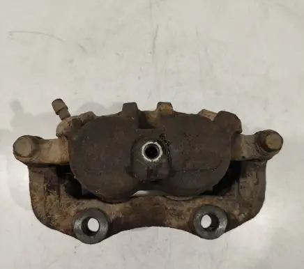 Nissan X-Trail T30 Front brake caliper