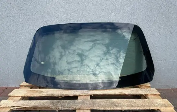 Mercedes-Benz C W205 Rear windscreen/windshield window 2056704500