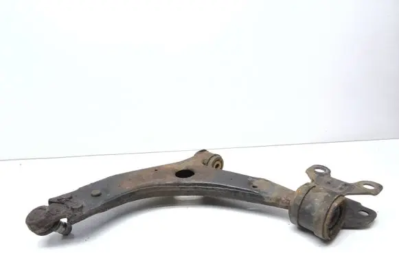 Volvo V40 Front lower control arm/wishbone