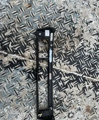 BMW 7 E65 E66 Dashboard glove box trim 7.042659