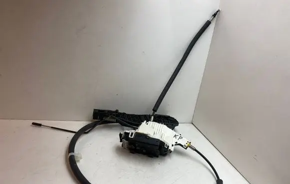 Maserati Levante Front door lock 670101181 57828A