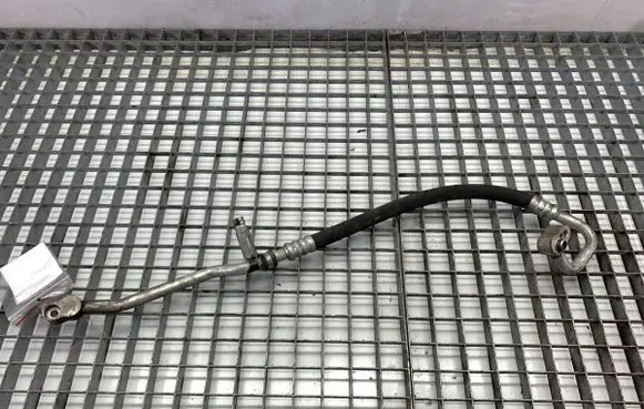 Skoda Fabia Mk1 (6Y) Air conditioning (A/C) pipe/hose 