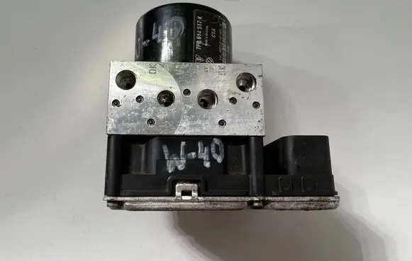 Volkswagen Touareg II ABS Pump 7P0907379H 7P0614517HBEF 7P0614517H