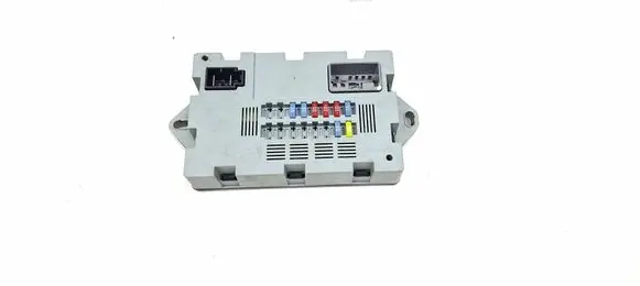 Jaguar XE Fuse module CPLA14Q073AA 71739084 73707520