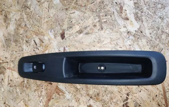 Renault Kadjar Electric window control switch 829508687R