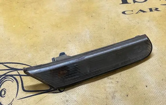Porsche 911 996 Front fender indicator light 99663104403