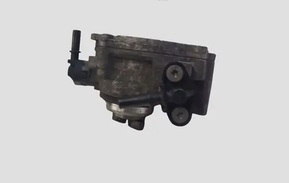 Volvo V40 Vacuum pump 9804021880