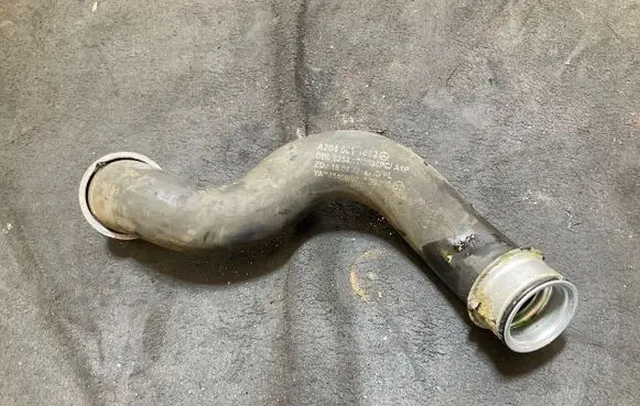 Mercedes-Benz C W204 Engine coolant pipe/hose 62541213038 A2045011682 A4640907