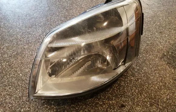 Peugeot Partner Headlight/headlamp 9644150980