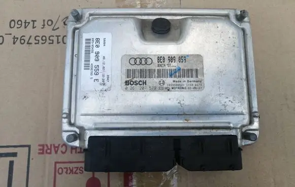 Audi A4 S4 B6 8E 8H Engine control unit/module 8E0909059 0261207579
