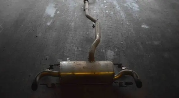 Alfa Romeo Giulia Muffler/silencer D189 1800444000