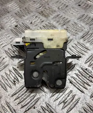 Nissan Primera Tailgate/trunk/boot lock/catch/latch