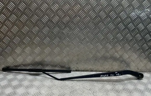 Opel Insignia A Front wiper blade arm 13227399