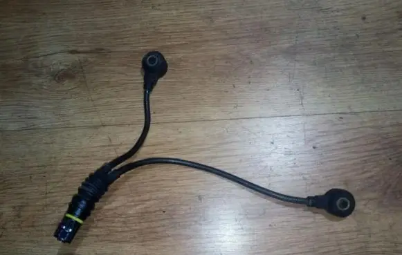 BMW 3 E36 Detonation knock sensor 1703276 5wk96031