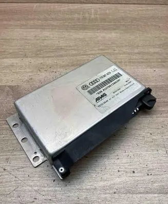 Volkswagen Touran I Gearbox control unit/module 1T0907427A 77708549