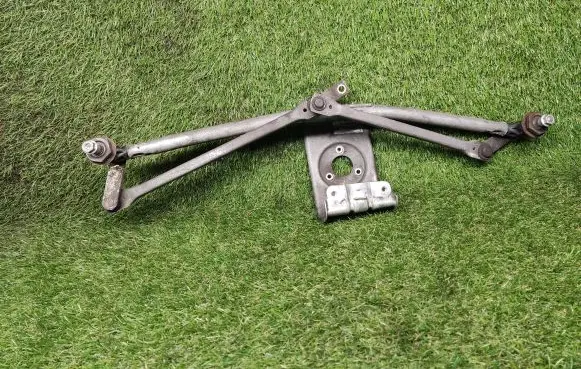 Front wiper linkage