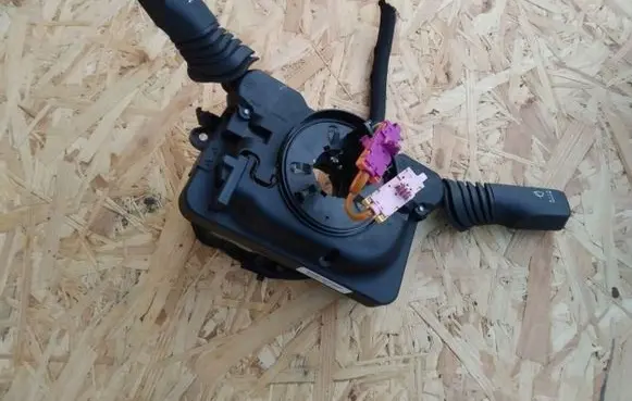 Opel Zafira B Tailgate/trunk/boot open switch EEEEEEEE