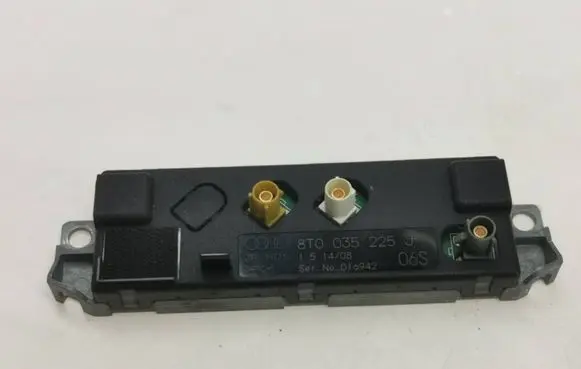 Audi A5 8T 8F Antenna control unit 8T0035225J