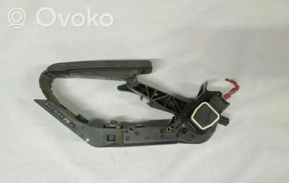 Mercedes-Benz E W211 Accelerator throttle pedal A2113000504 A2033010001 2113000004