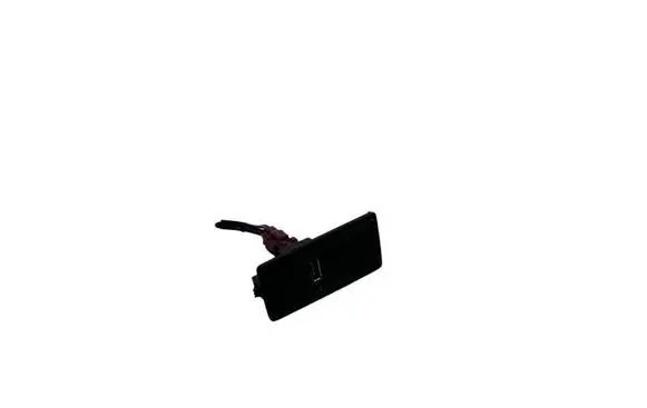 Volvo XC90 USB socket connector 31389705