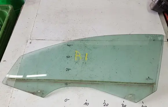 Skoda Superb B6 (3T) Sliding door window/glass 