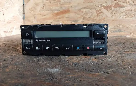 Volkswagen PASSAT B5.5 Climate control unit 3B1907044A 3D1907044H
