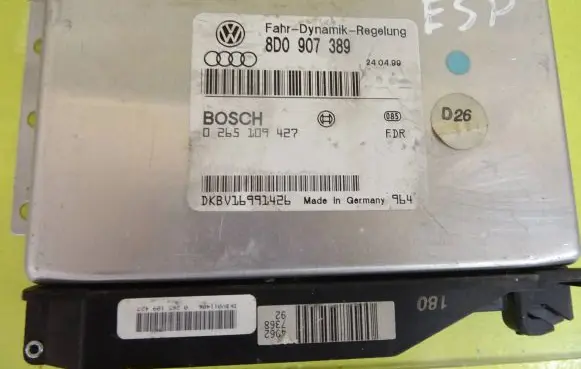 Audi A4 S4 B5 8D ESP (stability system) control unit 8D0907389 0265109427