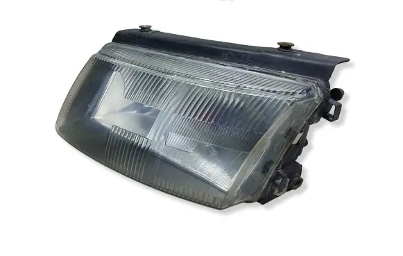 Volkswagen PASSAT B5 Headlight/headlamp 146845KASACJA 146845
