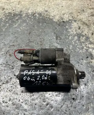 Volkswagen PASSAT B6 Starter motor 02E911023L