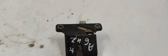 Audi A6 S6 C5 4B Tailgate/trunk/boot lock/catch/latch 8d5827505