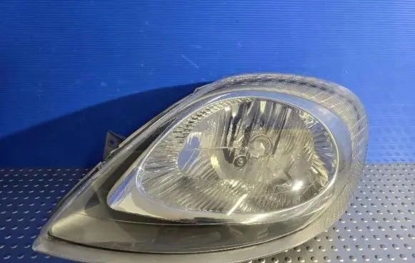 Opel Vivaro Headlight/headlamp 7700311371